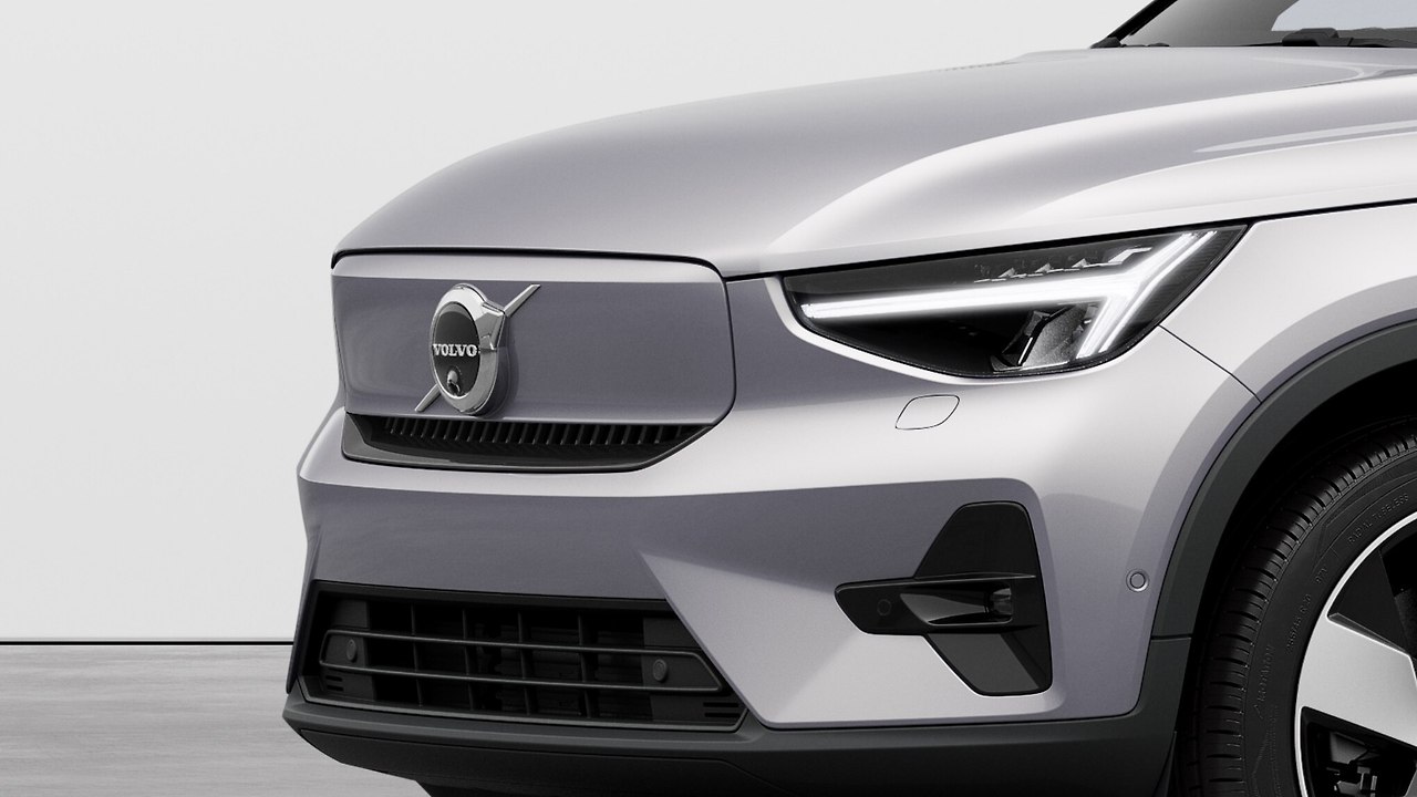 ‘유럽 1위’ XC40이 돌아왔다...달라진 점 찾아보니 (2).jpg