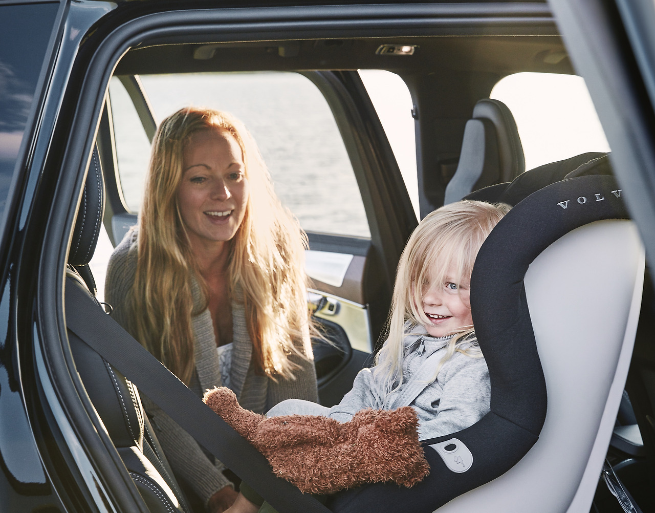 Children and Volvo Cars 1.jpg