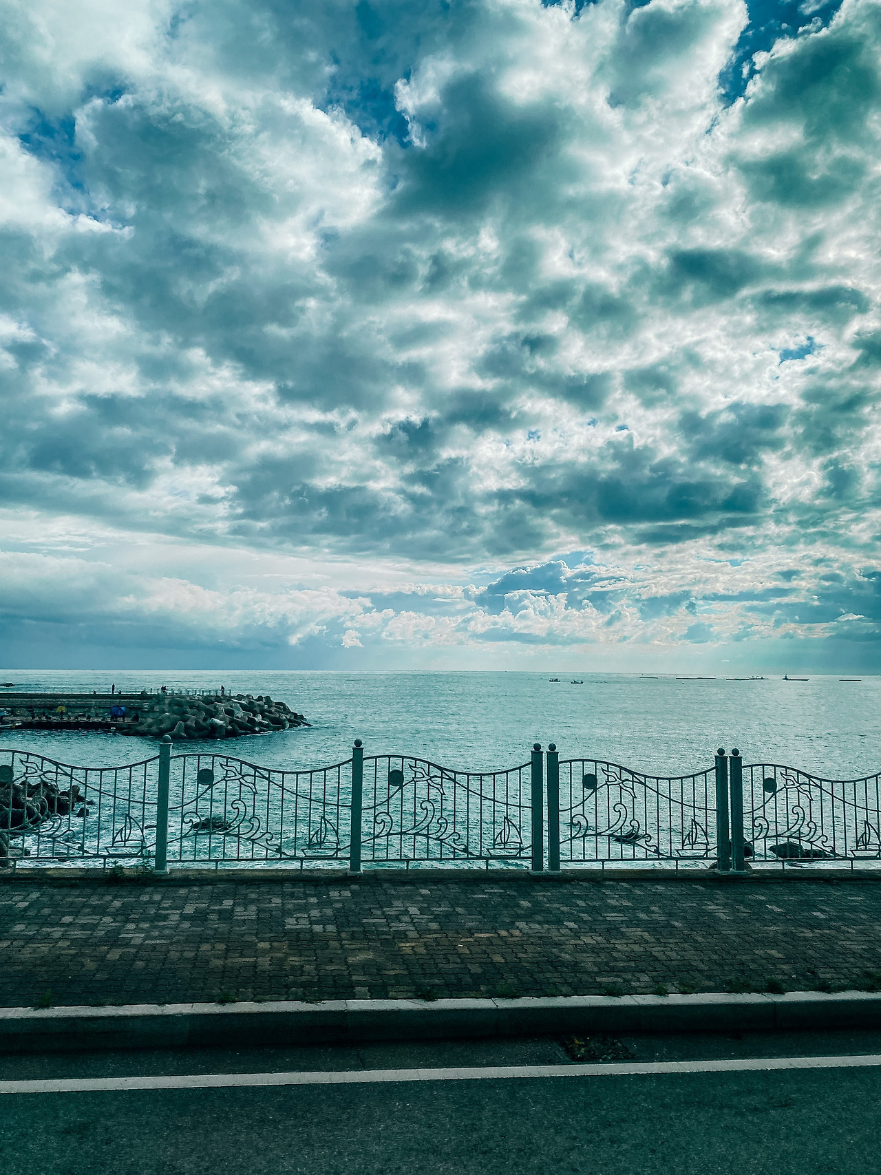 [김종훈]속초, 인센스, 신형 S60을 관통하는 것들 (14).jpg