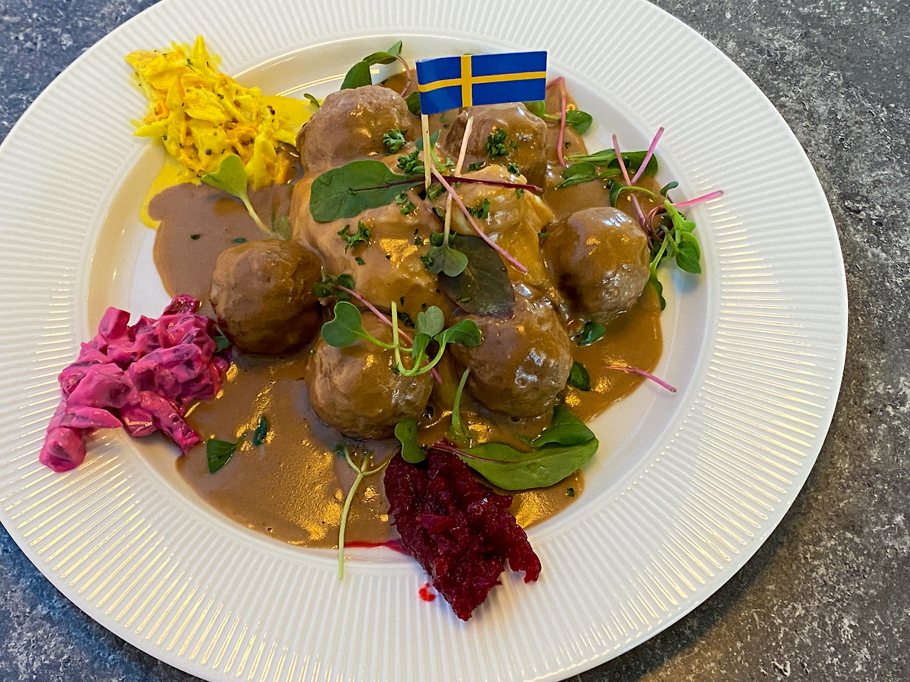 “강원도 원주시 예테보리” C40 리차지와 함께 떠난 스웨덴 가정식 여행 (11).jpg