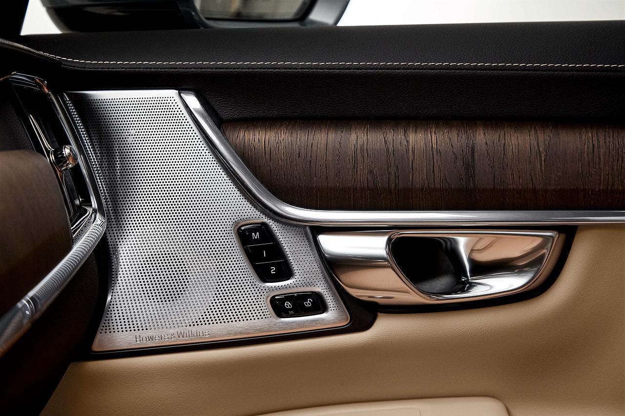 사진자료_바워스 앤 윌킨스 오디오 시스템 컨티뉴엄 콘.jpg