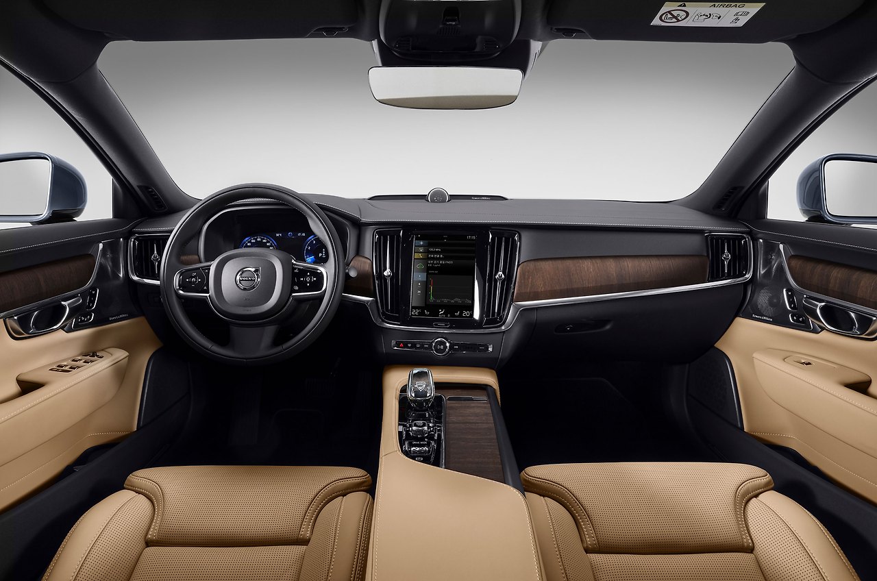 사진자료_볼보자동차 신형 S90 B5 인테리어 (1).jpg