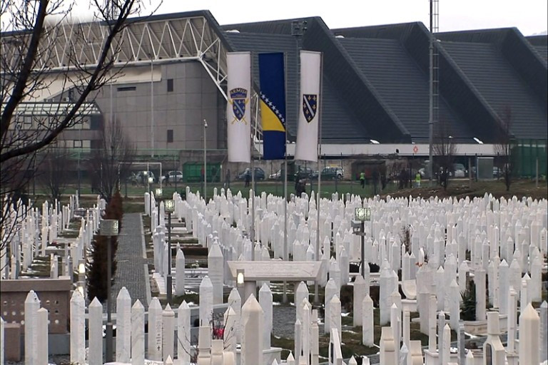 사라예보의 무덤.jpg