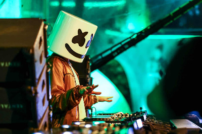 Marshmello-Tomorrowland-2022-01.jpg
