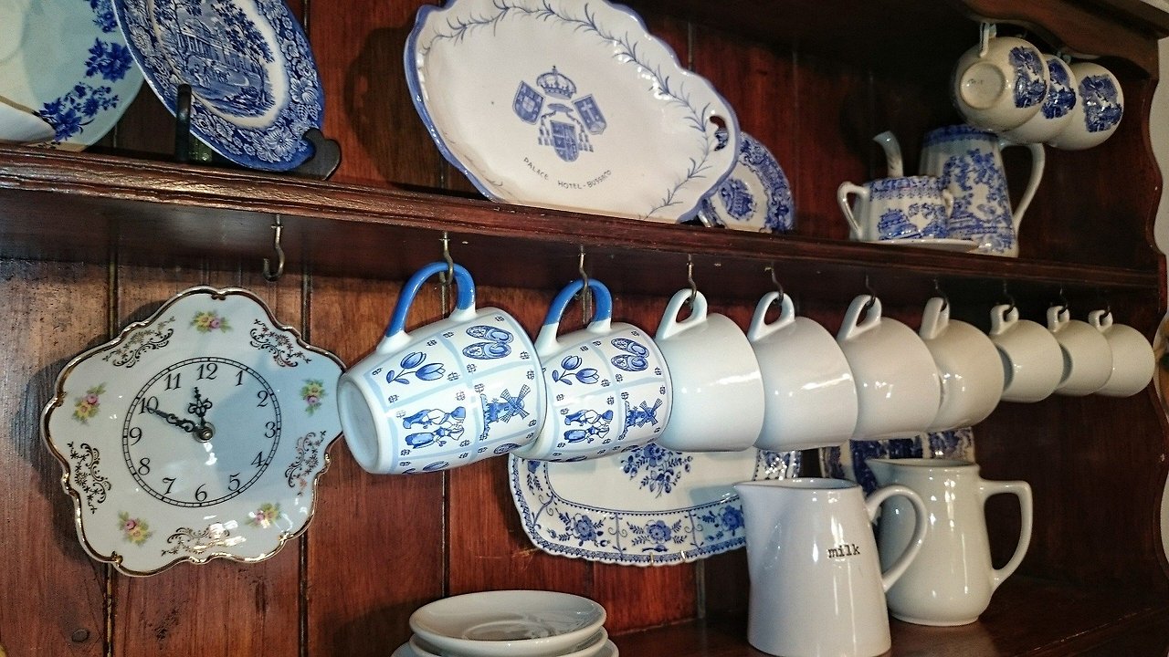 porcelain-3053134_1920.jpg