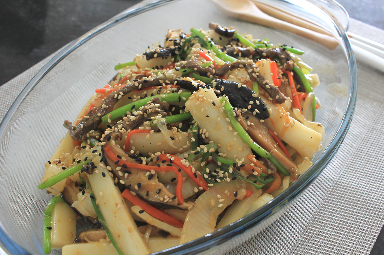 19화 궁중떡볶이 [떡 잡채; 간장 떡볶이]