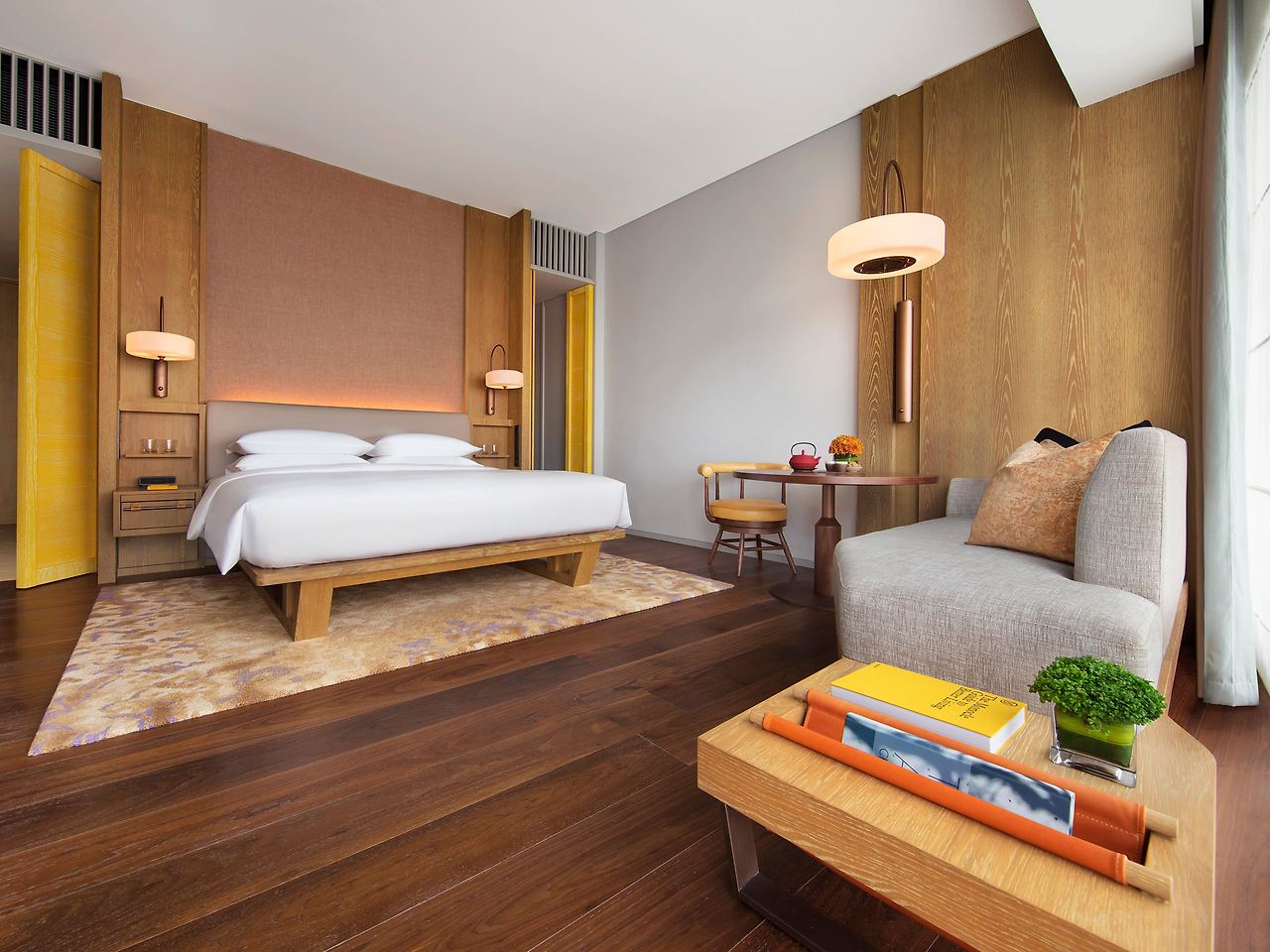 Andaz-Singapore-P069-King-Bed.4x3.jpg