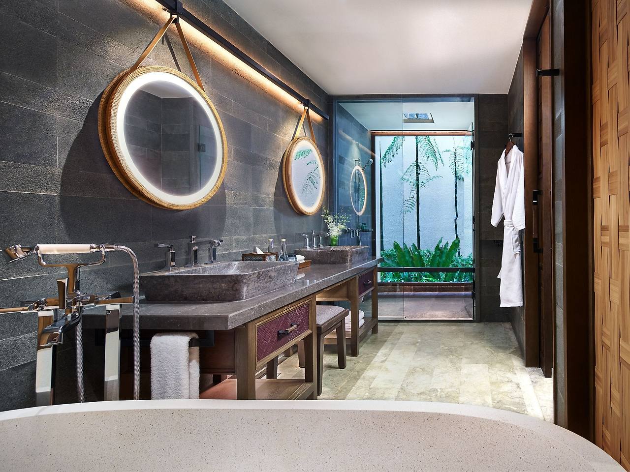 Andaz-Bali-P045-Deluxe-Room-Bathroom.4x3.jpg