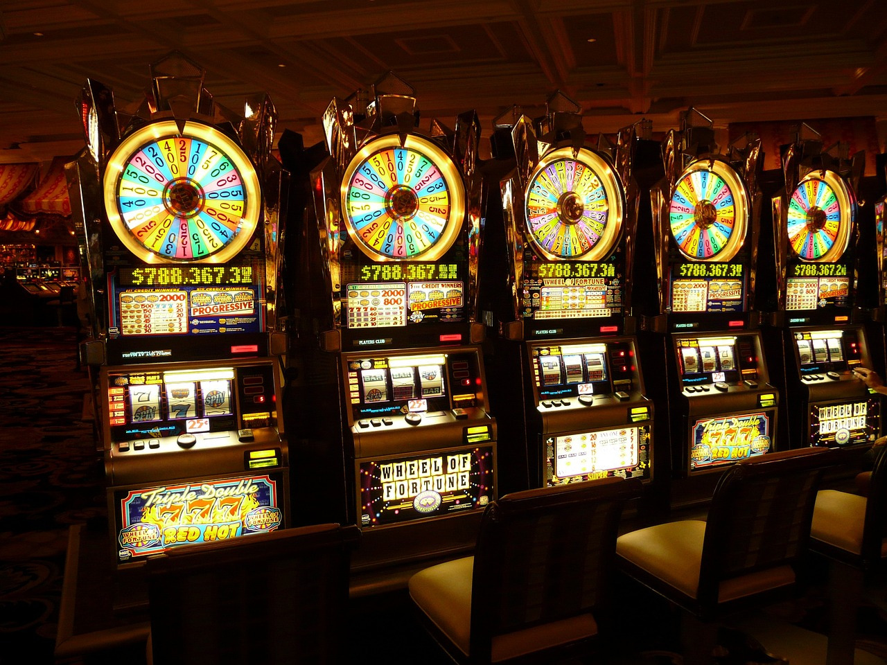 slot-machine-g4b9a99b12_1280.jpg