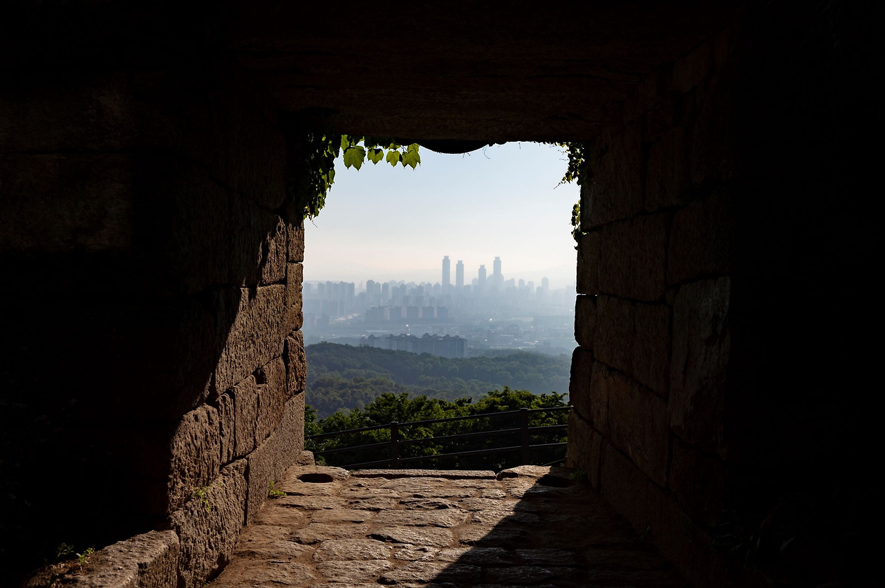 독산성 동문.jpg