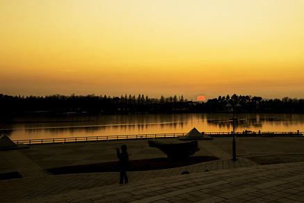 4경 한울광장의 낙조.jpg