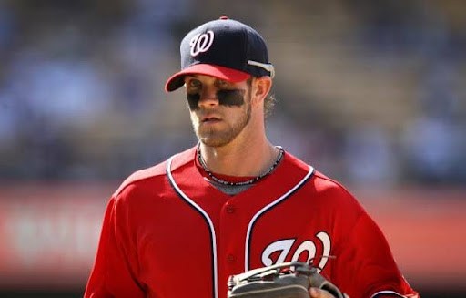 야구 투수의 아이블랙.jpg