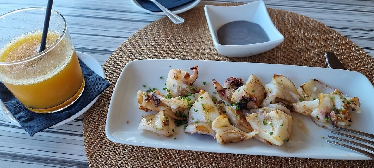 먹물크림 오징어구이.jpg