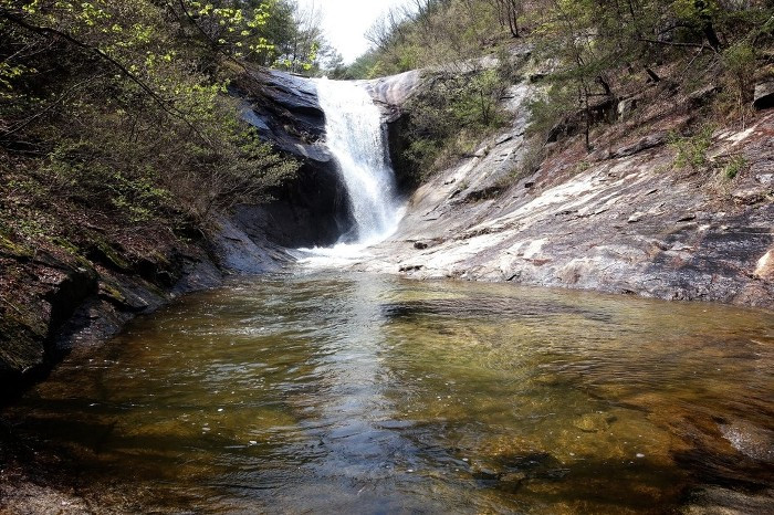 금산 무자치골 폭포.jpg