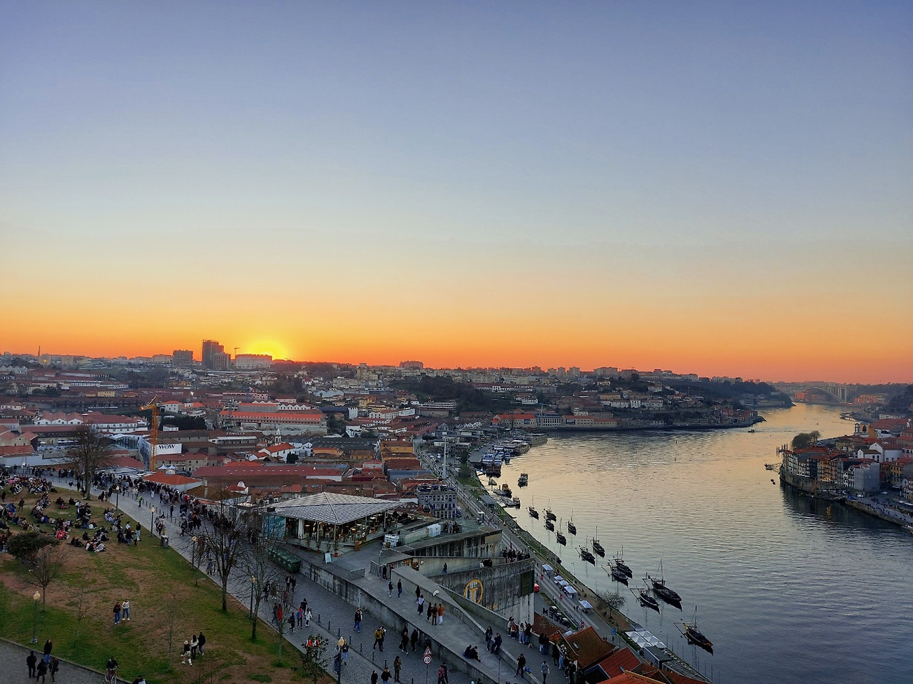 모루공원 사람-2-굿!.jpg