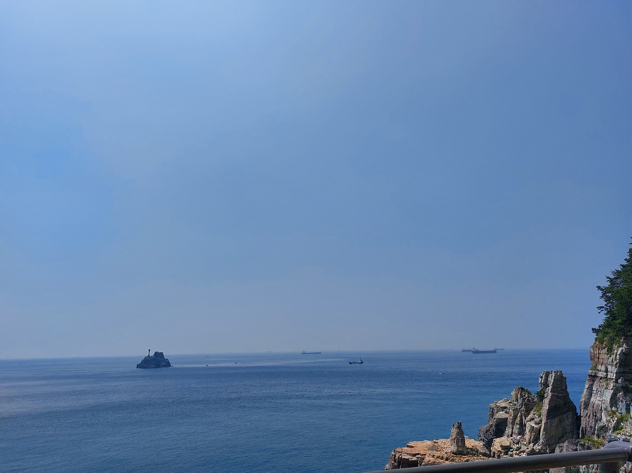 태종대,또는 영도등대바다.jpg