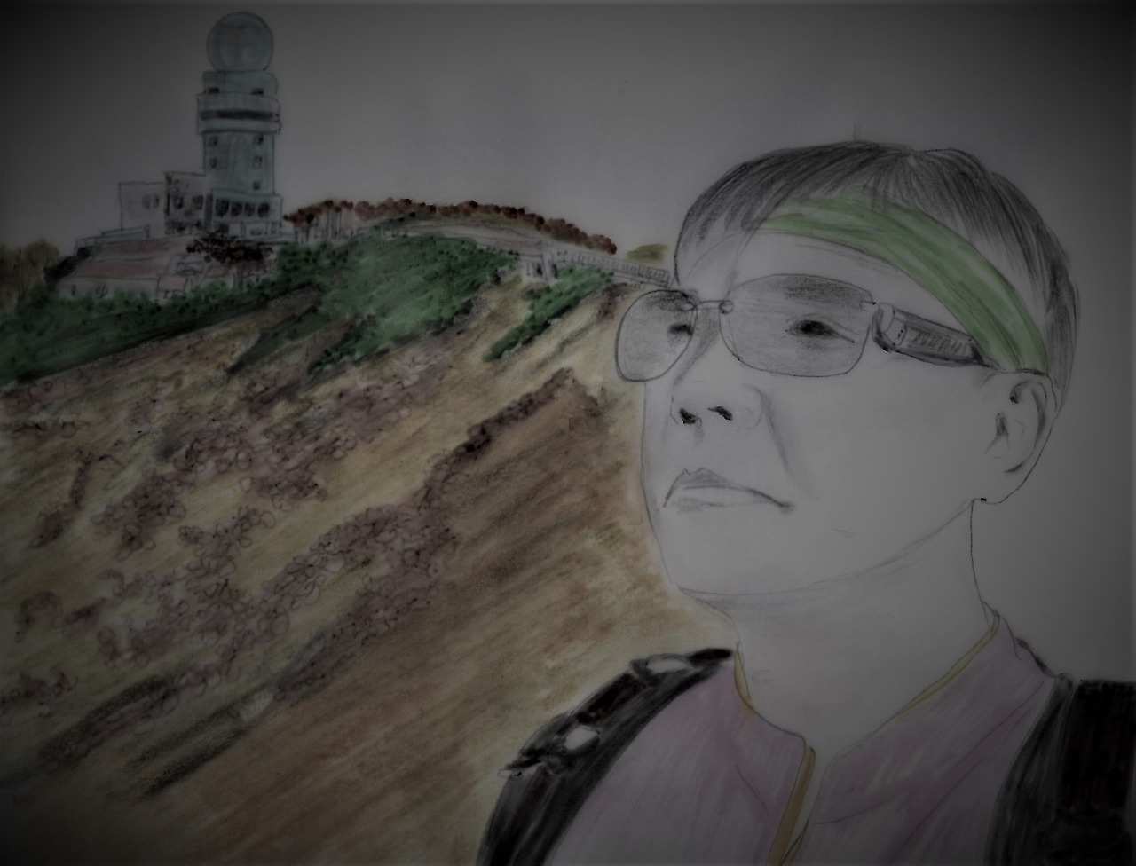 8. 진달래군락 분위기와는 딴판인 조화봉이 지척이다.jpg