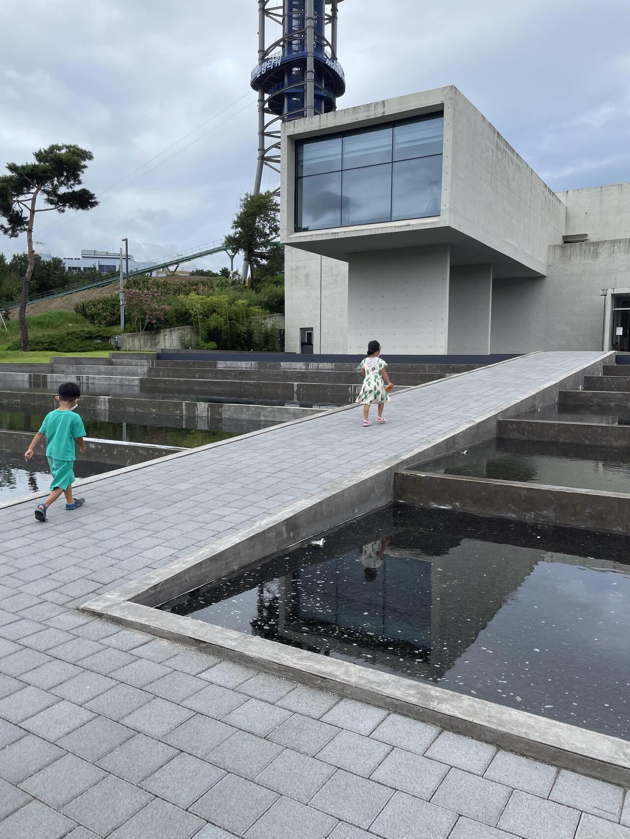 다운로드 (78).jpg