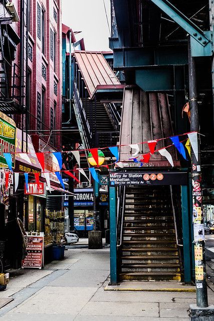 Marcy Ave Station JMZ.jpg