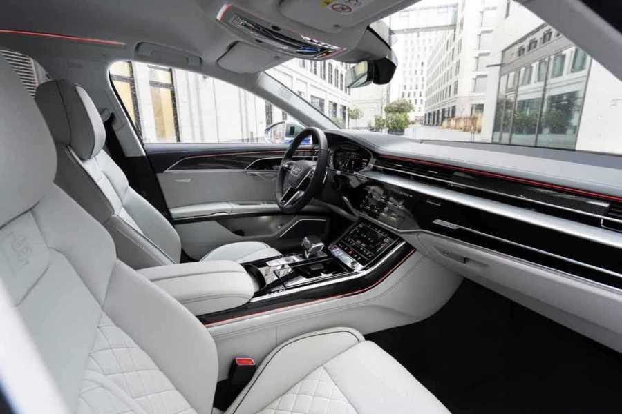 아우디-아우디코리아-수입차-아우디 A8-아우디 S8-더 뉴 아우디 S8 L TFSI-더 뉴 아우디 S8 L TFSI 출시-더 뉴 아우디 S8 L TFSI 디자인-더 뉴 아우디 S8 L TFSI성능-5.jpg