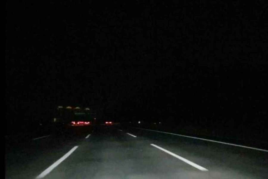 아간운전-가로등-지방고속도로-국도-스텔스차-스텔스-2.jpg