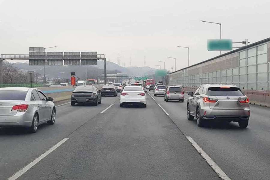 범칙금-벌점-경찰-고속도로-트래픽 브레이크-정체-감속-도심-4.jpg