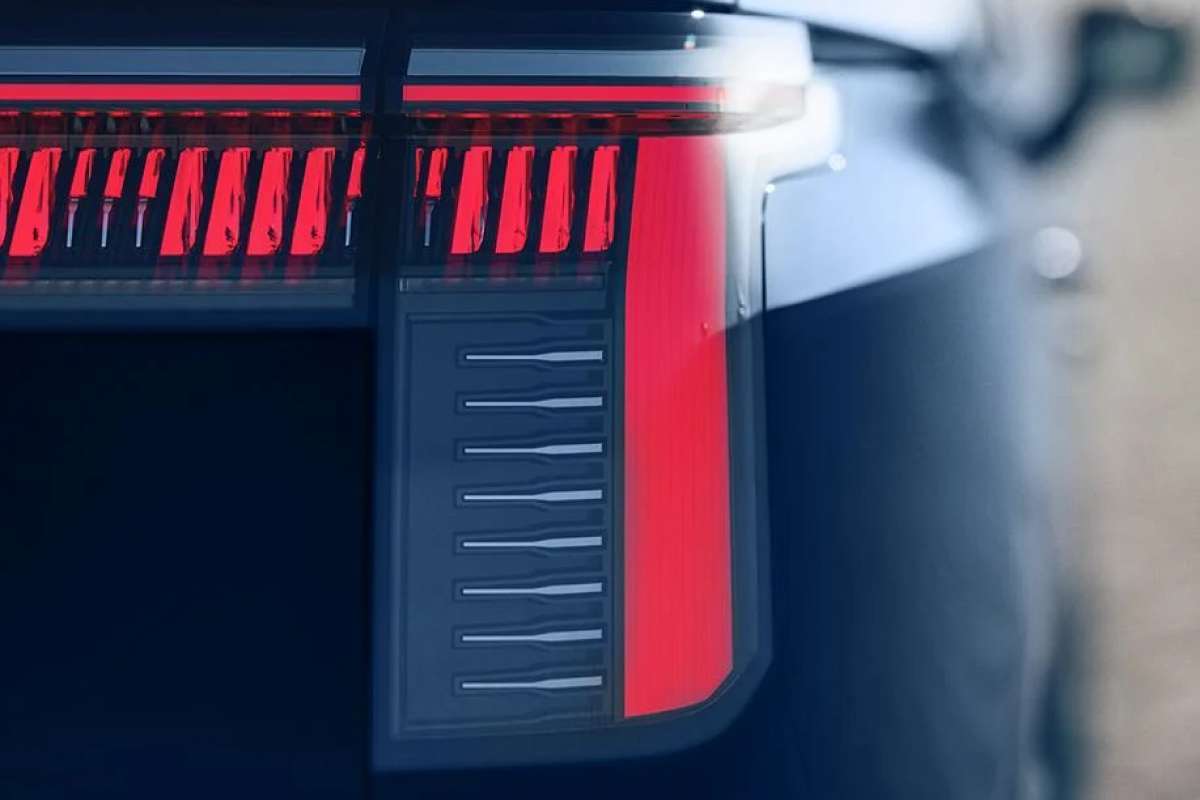 국산차-중국차-전기차-기아자동차-지리 자동차-카니발-기아 카니발-카니발 전기차-지커 009-카니발 짝퉁 6.jpg