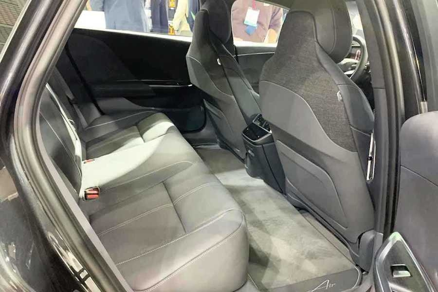 전기차-전기세단-신차 소식-루시드-루시드 에어-LG엔솔-LG에너지솔루션-루시드 에어 디자인-루시드에어 공개-수입 전기차-11.jpg