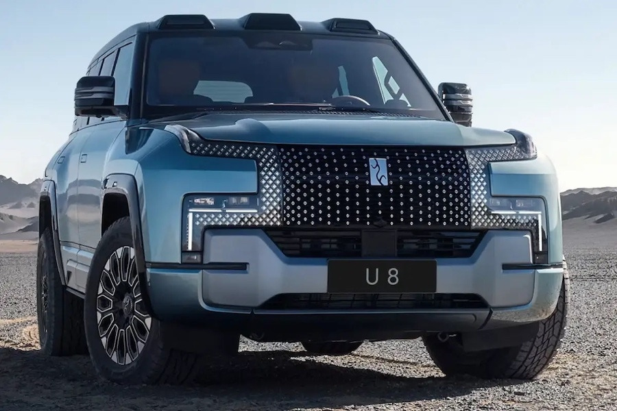 비야디-양왕-전기차-U8-5 복사본.jpg