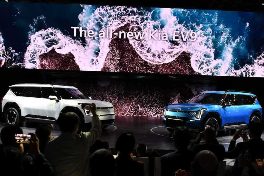 기아차-SUV-전기 SUV-EV9-기아 EV9-기아 EV9 출시-기아 EV9 가격-기아 EV9 보조금-신차 소식-기아 EV9 고객 인도-기아 EV9 어스-기아 EV9 GT라인-5.jpg