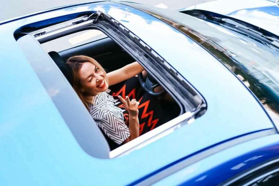 썬루프-자동차-옵션-파노라마 썬루프-2.jpg