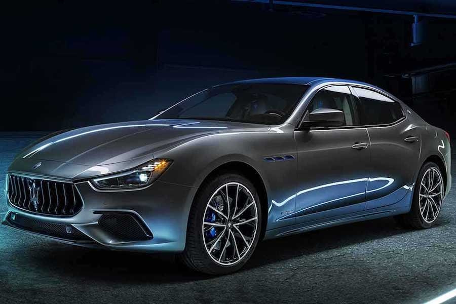 수입차-마세라티-르반떼-기블리-콰트로포르테-MC20  첼로-그레칼레-SUV-세단-스포츠카-신차소식-마세라티 판매량-1.jpg