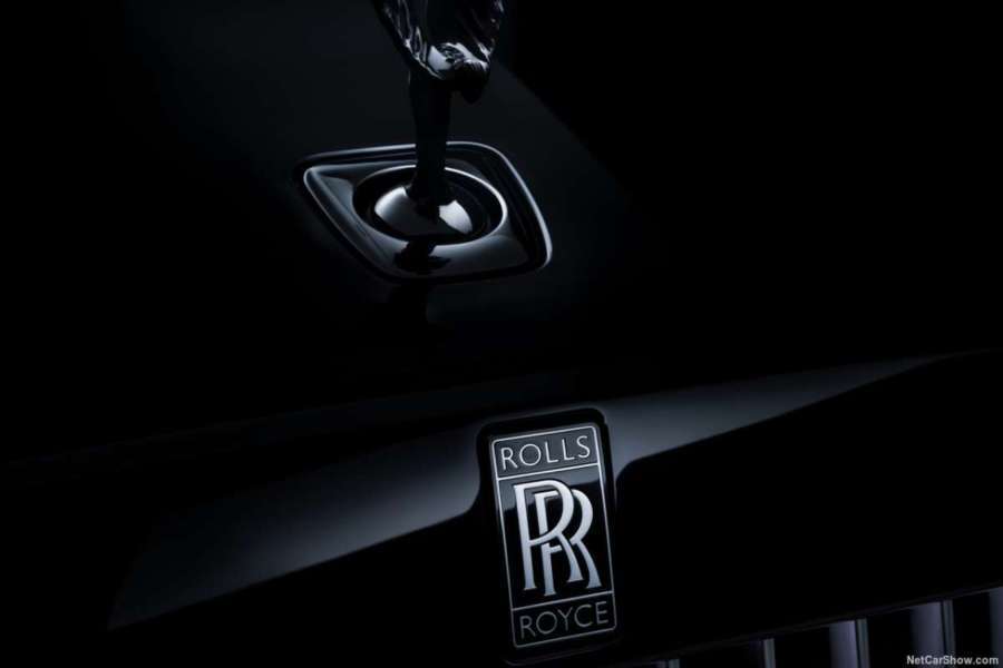 롤스로이스-컬리넌-고스트-롤스로이스 컬리넌-롤스로이스 고스트-페블비치컬렉션-롤스로이스 블랙배지-9.jpg