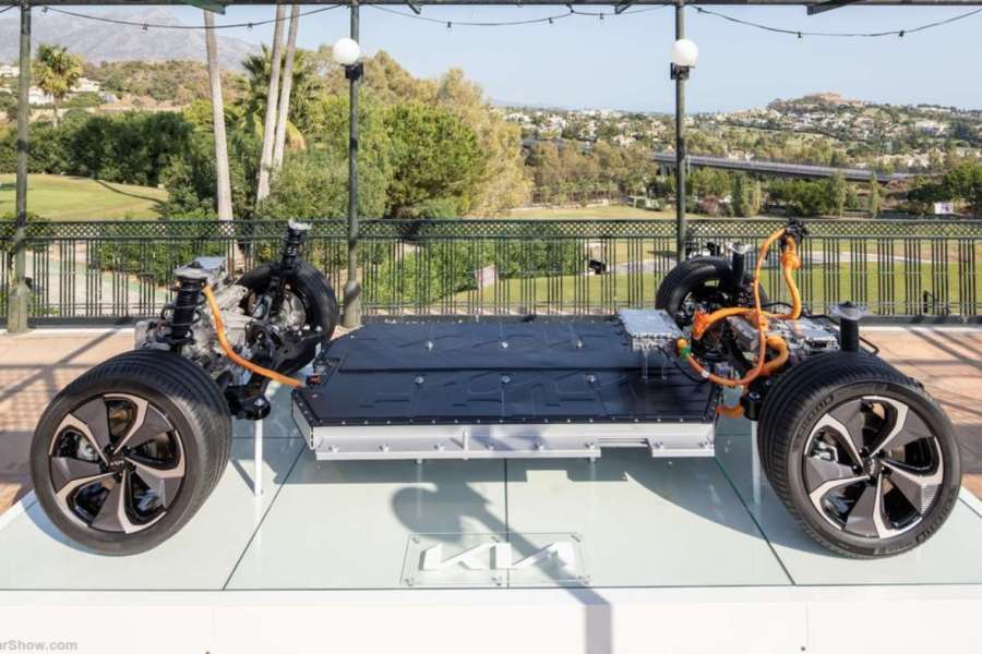 수정됨_전기차-현대차-기아차-ev 6-아이오닉 5-후륜구동-전기모터-인휠모터 3.jpg