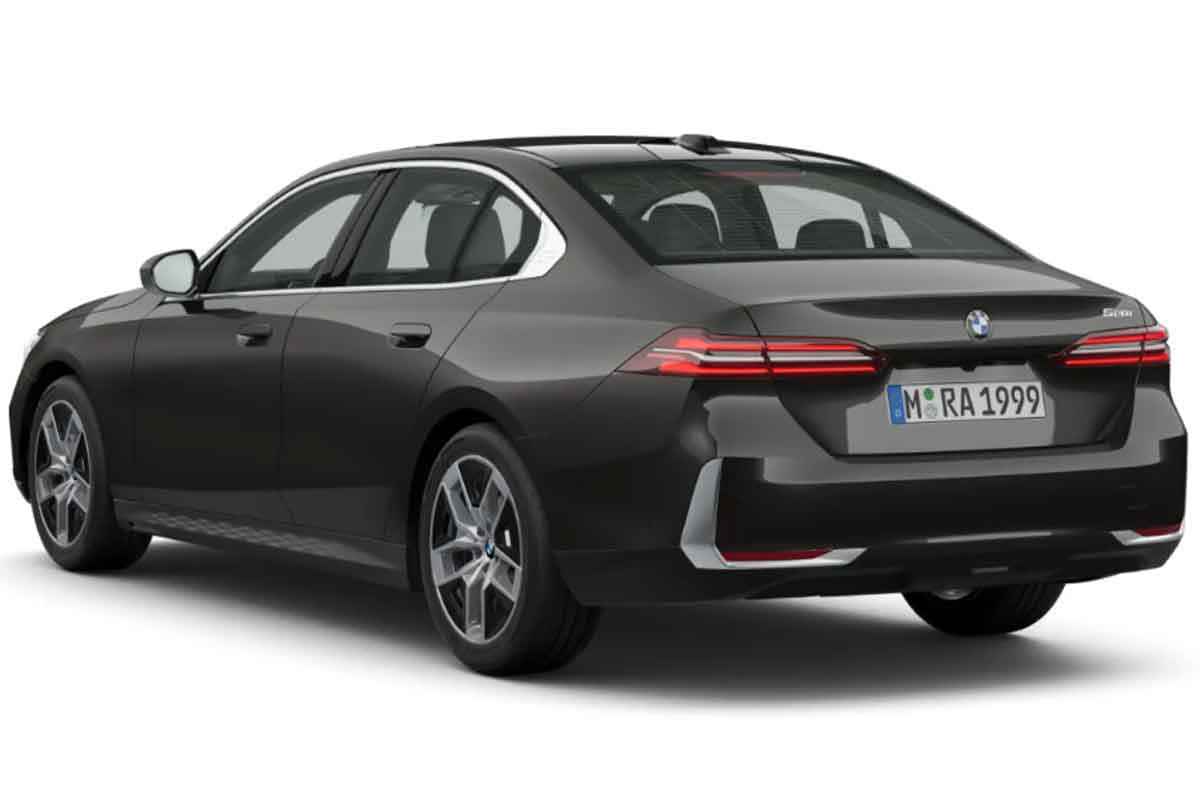 BMW-520i-%EC%88%98%EC%9E%85%EC%B0%A8%EC%8B%9C%EC%9E%A5-%EC%B2%A8%EB%8B%A8%EA%B8%B0%EC%88%A0-%EB%A7%88%EC%9D%BC%EB%93%9C%ED%95%98%EC%9D%B4%EB%B8%8C%EB%A6%AC%EB%93%9C-3.jpg