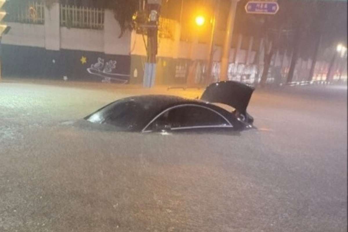 폭우-침수-침수차-폭우 피해-침수 피해-전손처리-보험처리-손해보험-자차보험-보상-피해보상-자동차보험 4.jpg