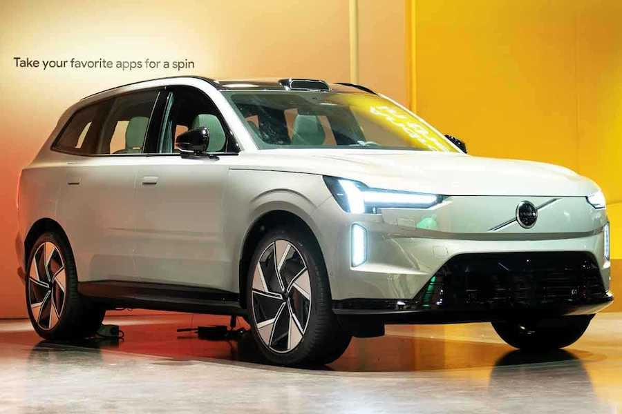 볼보-전기차-EX90-EX30-EX30 티저-EX30 공개-EX30 디자인-EX30 성능-수입차-볼보 전기차-신차 소식-3.jpg