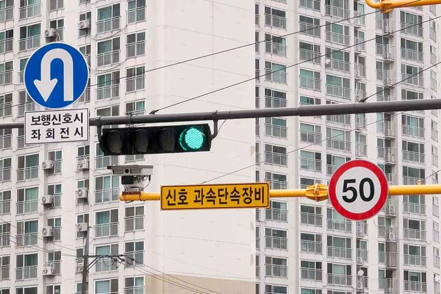 0운전자-정부-교차로-우회전-보행자-신호등-국토부-5.jpg