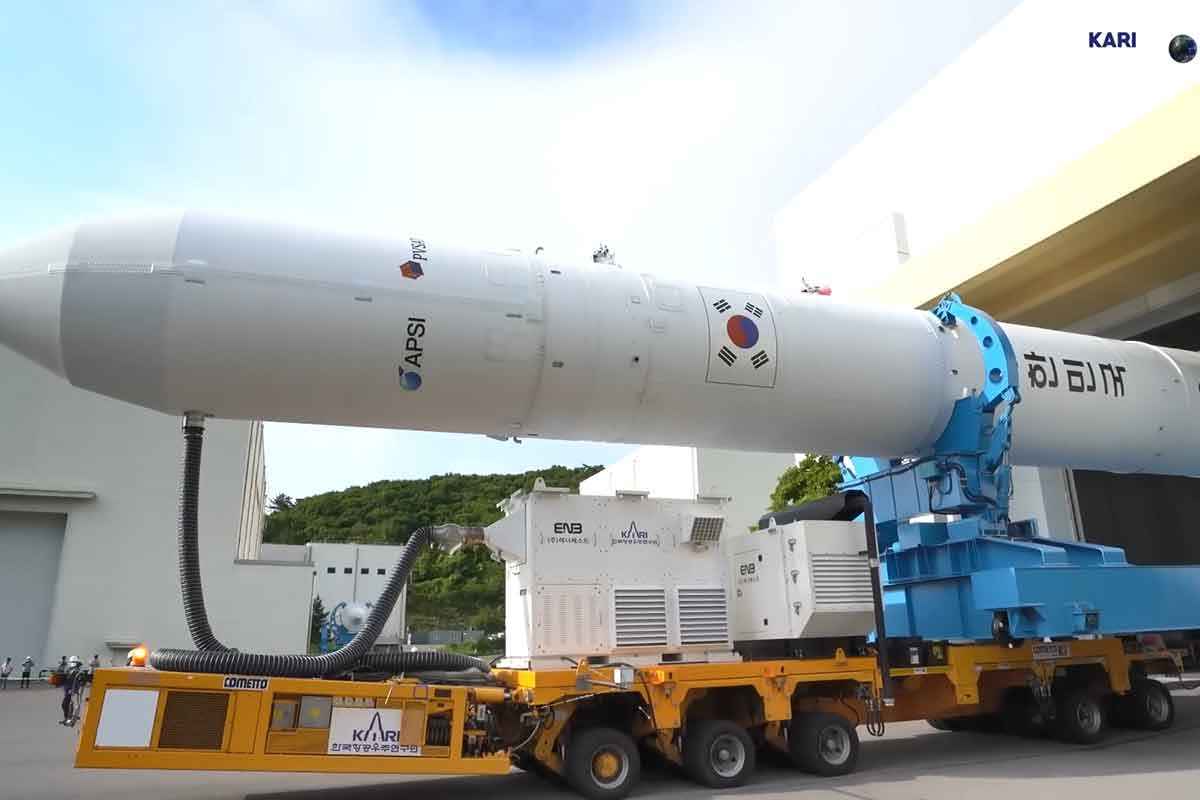 누리호 발사체 운반 차량 트레일러 1.jpg