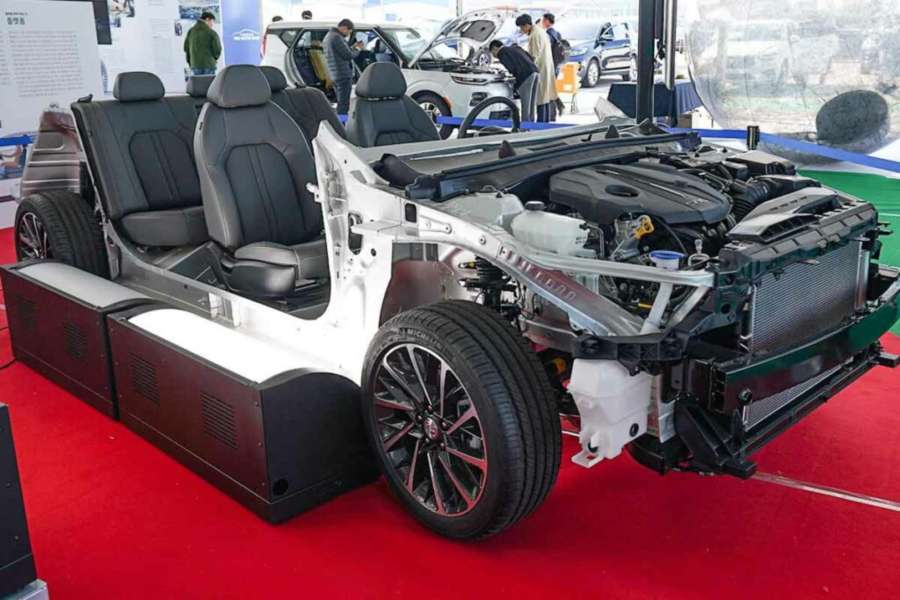 현대차-목숨걸고-개발하는 기술 1.jpg