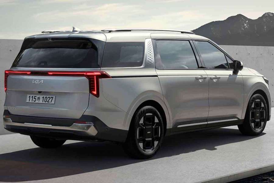 기아차-미니밴-카니발-신형 카니발-부분변경-카니발 하이브리드-2.jpg