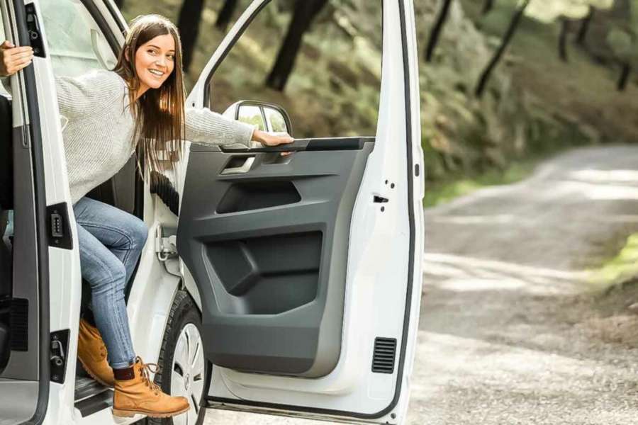 안전하차-자동차 하차-대중교통-대중교통 하차-더치 리치-안전벨트-5.jpg