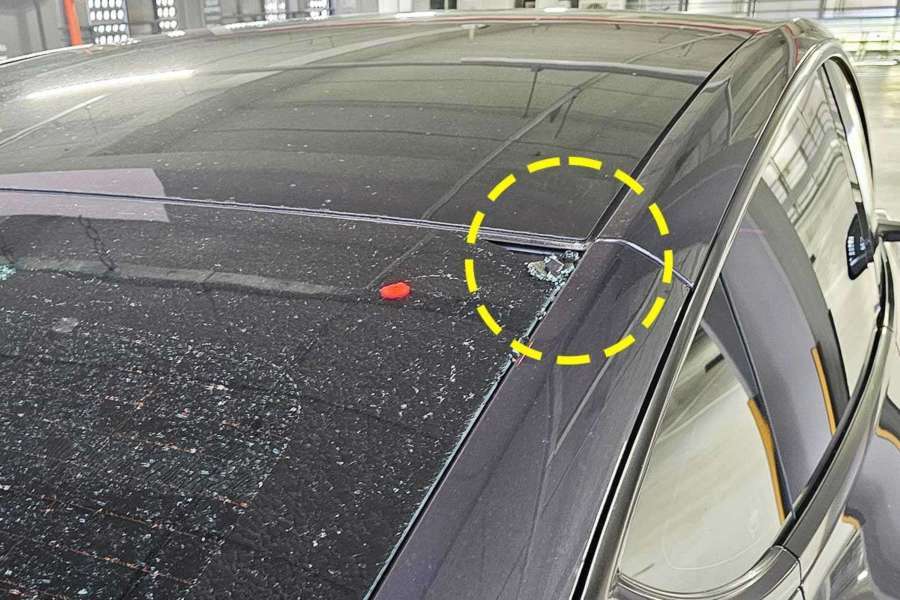 테슬라-모델Y-모델YRWD-뒷유리-파손-모델YRWD뒷유리-2.jpg