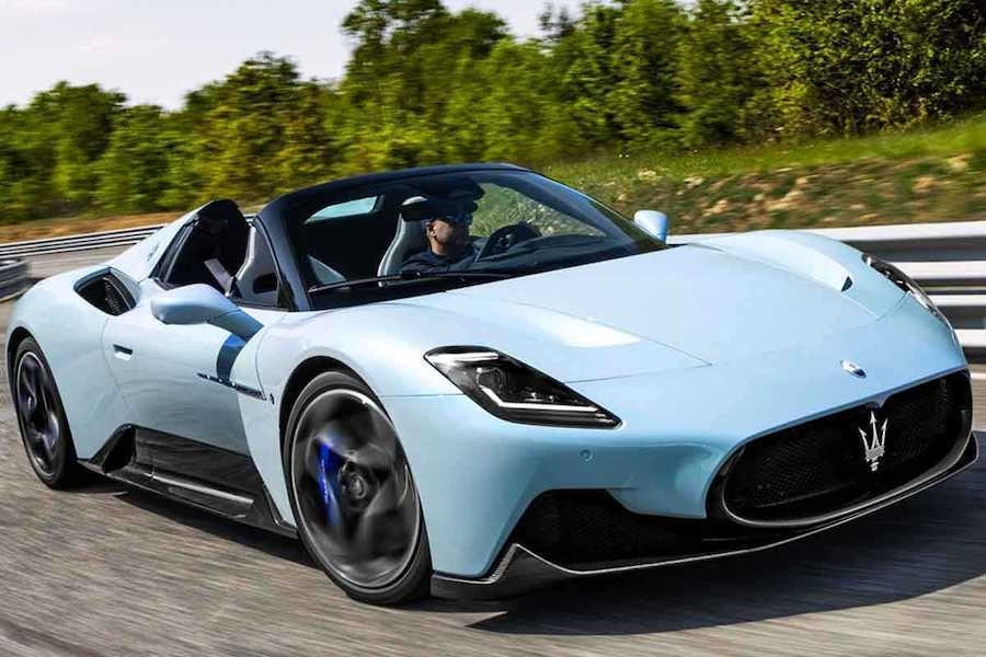 수입차-마세라티-르반떼-기블리-콰트로포르테-MC20  첼로-그레칼레-SUV-세단-스포츠카-신차소식-마세라티 판매량-4.jpg