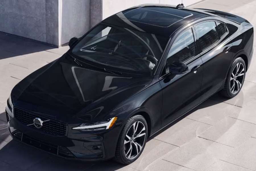 볼보-한정판-에디션-S60 다크 에디션-가격-볼보 S60-1.jpg