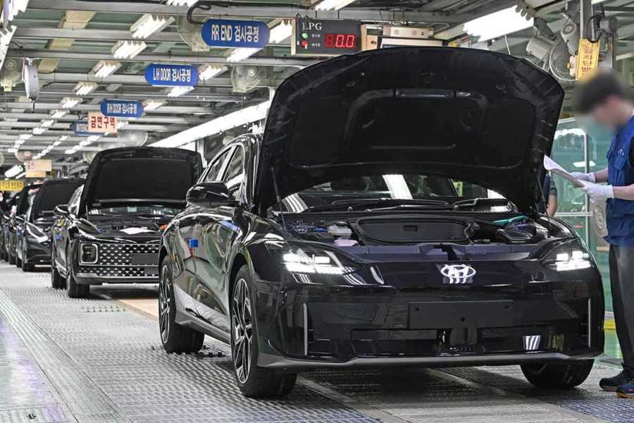 현대차-기아차-제네시스-쏘렌토-GV80-그랜저-아반떼-아이오닉 6-투싼-국산차-출고 대기-3.jpg