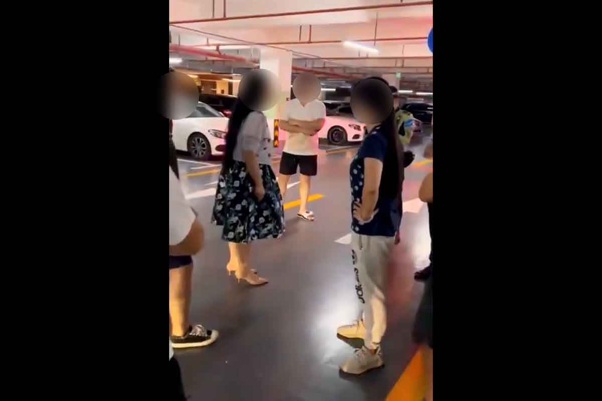 벤틀리 주차시비 1.jpg