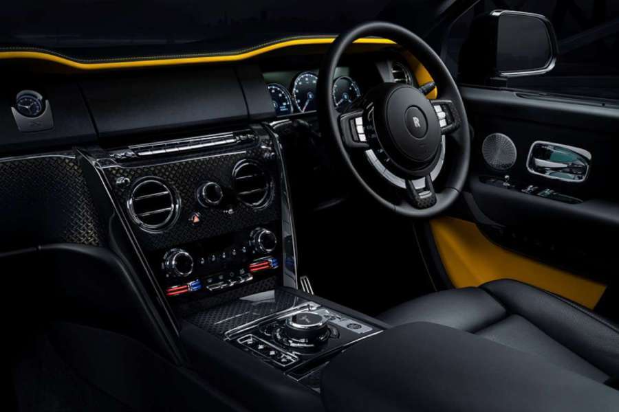 롤스로이스-컬리넌-고스트-롤스로이스 컬리넌-롤스로이스 고스트-페블비치컬렉션-롤스로이스 블랙배지-5.jpg