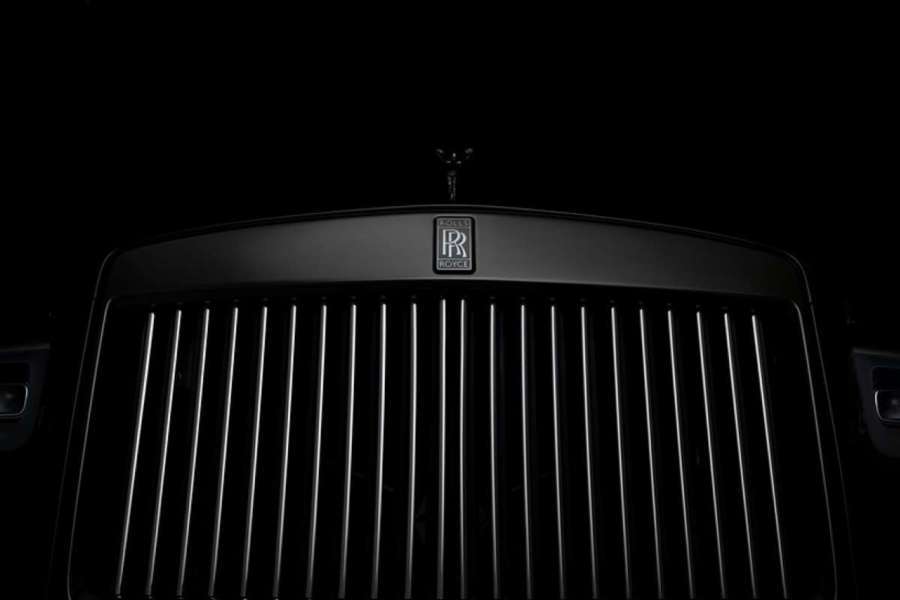 롤스로이스-컬리넌-고스트-롤스로이스 컬리넌-롤스로이스 고스트-페블비치컬렉션-롤스로이스 블랙배지-4.jpg