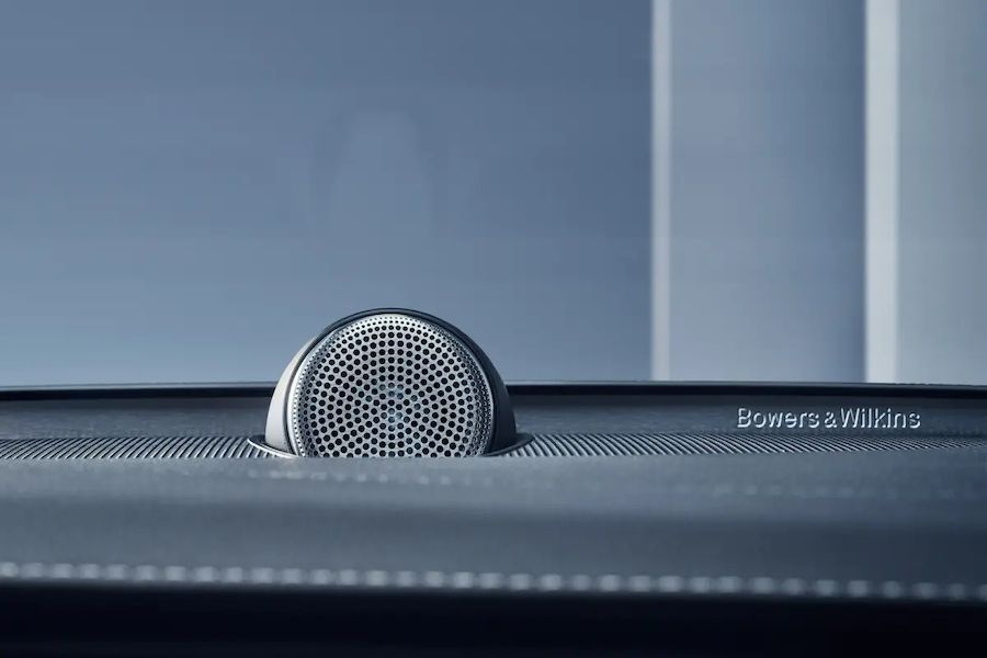 볼보-xc90-스피커-실내 복사본.jpg